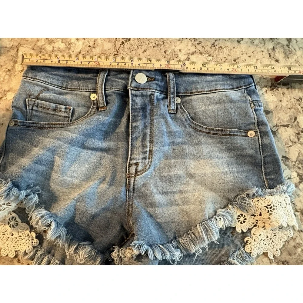 Vintage Y2k Mossimo High Rise Crochet Light Wash Denim Jean Booty‎ Shorts Size 4